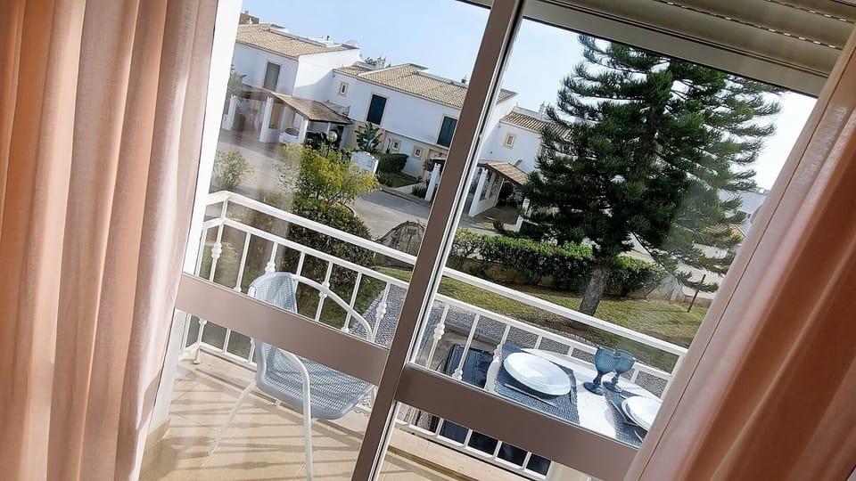 Acessp do Quarto 1 direto para a varanda