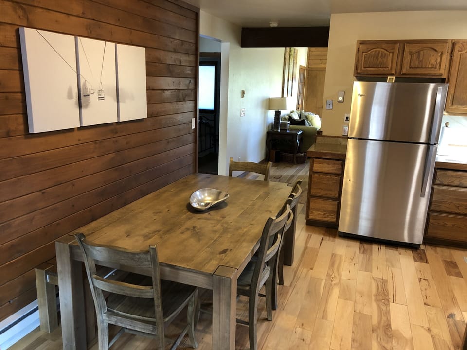 Kitchen/dining