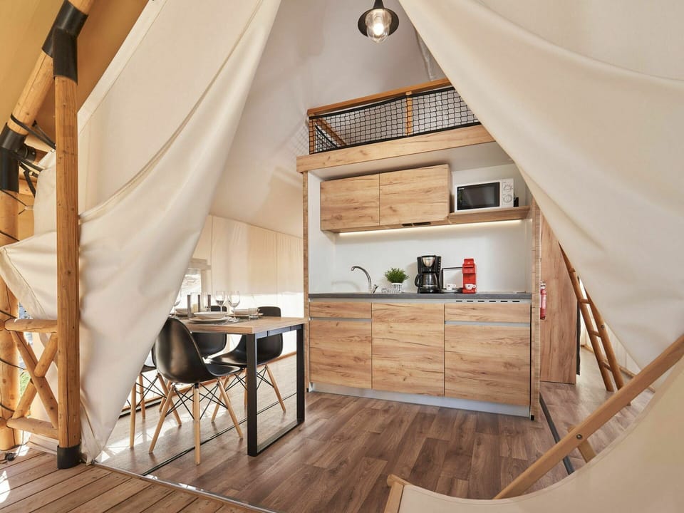 Property, Furniture, Wood, Table, Interior Design, Architecture, Building, Flooring, Chair, Shade