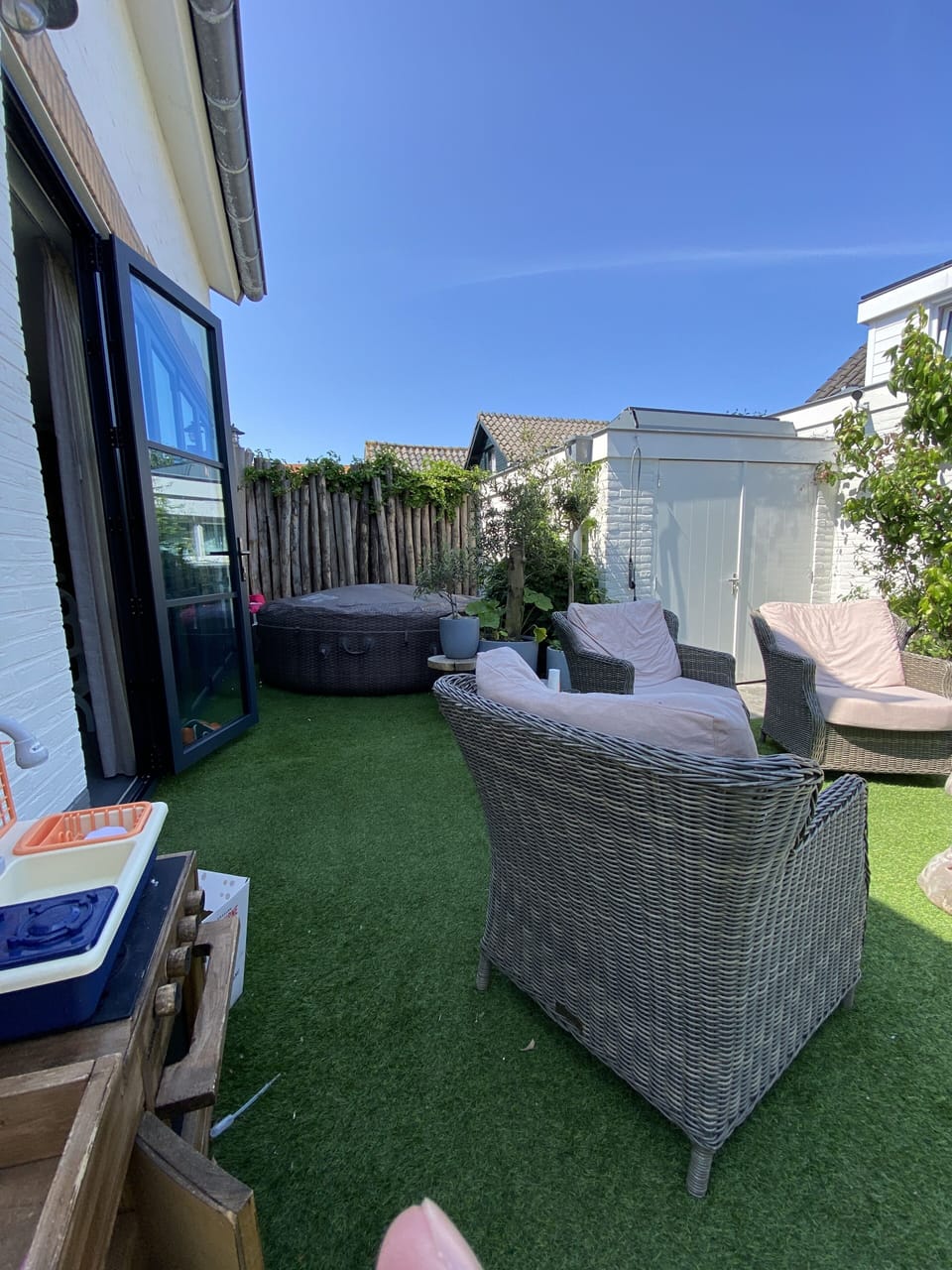 Ideal for parents and kids. Play and relax in own private area. 