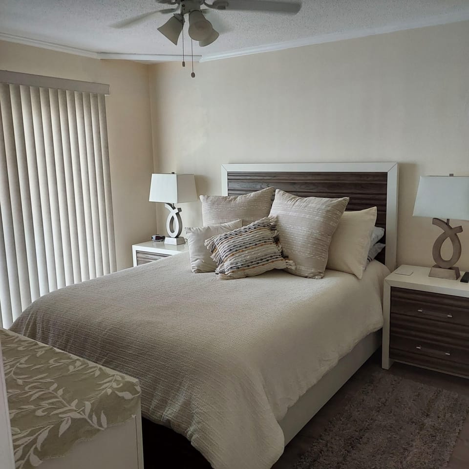 Queen size bed