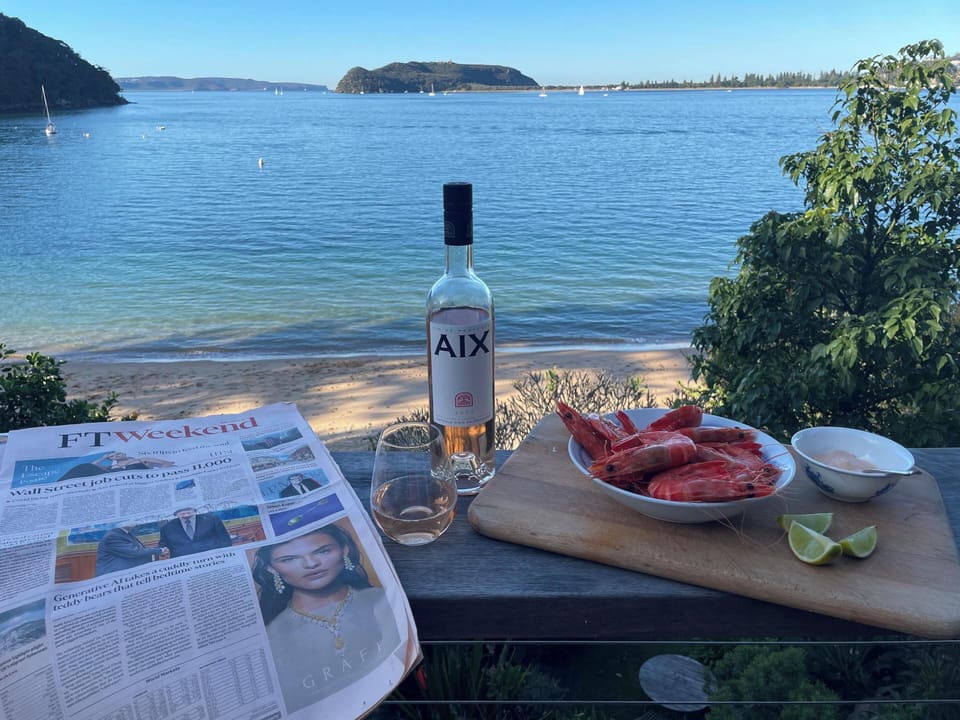 Perfect spot for a relaxing bite ... solo or with the family