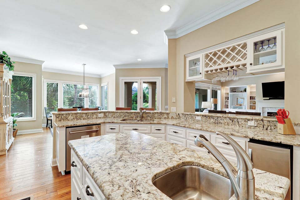 1 Man O War | Kitchen - 1 Man O War | Kitchen