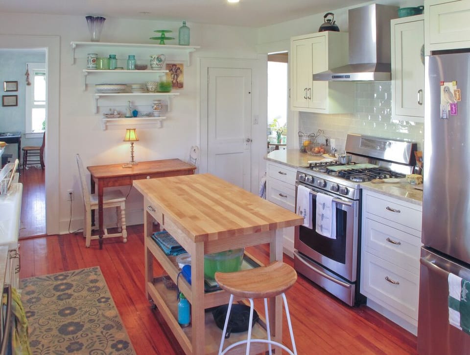 kitchen looking south