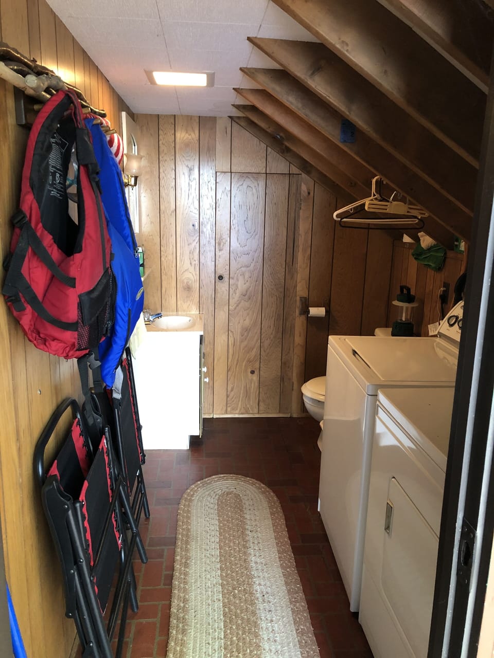 Boathouse/half bath 
