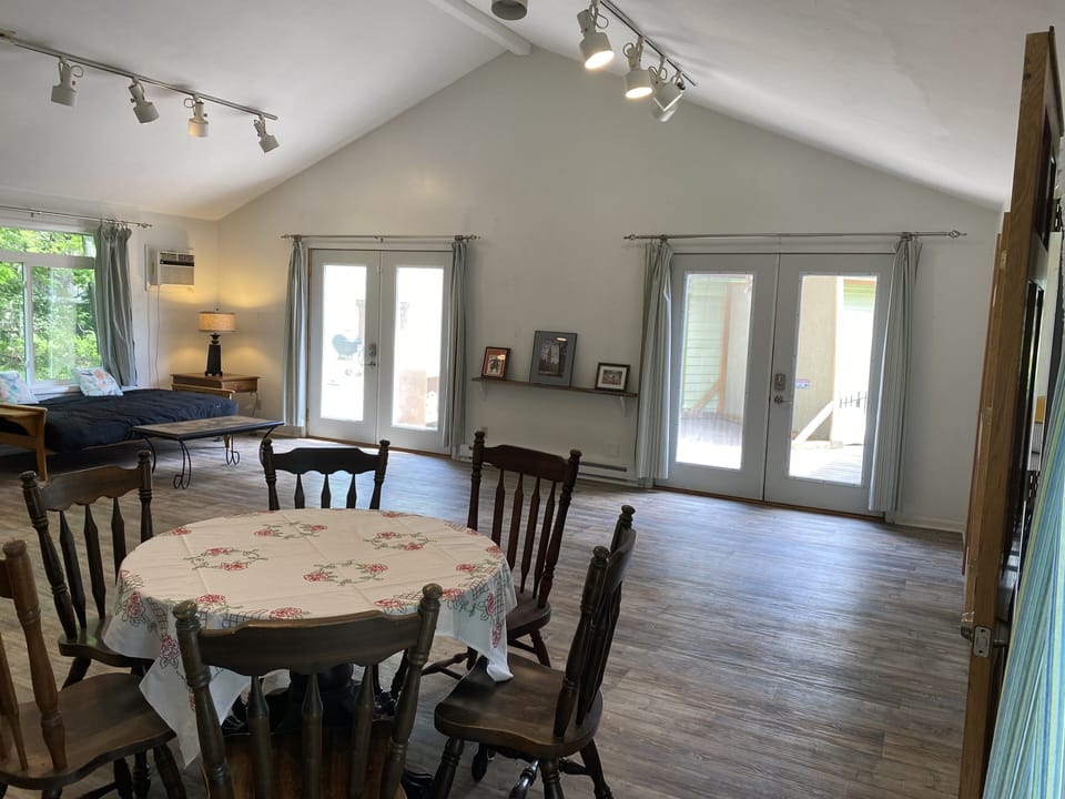 Large great room perfect for group gatherings, meals, or game nights. 