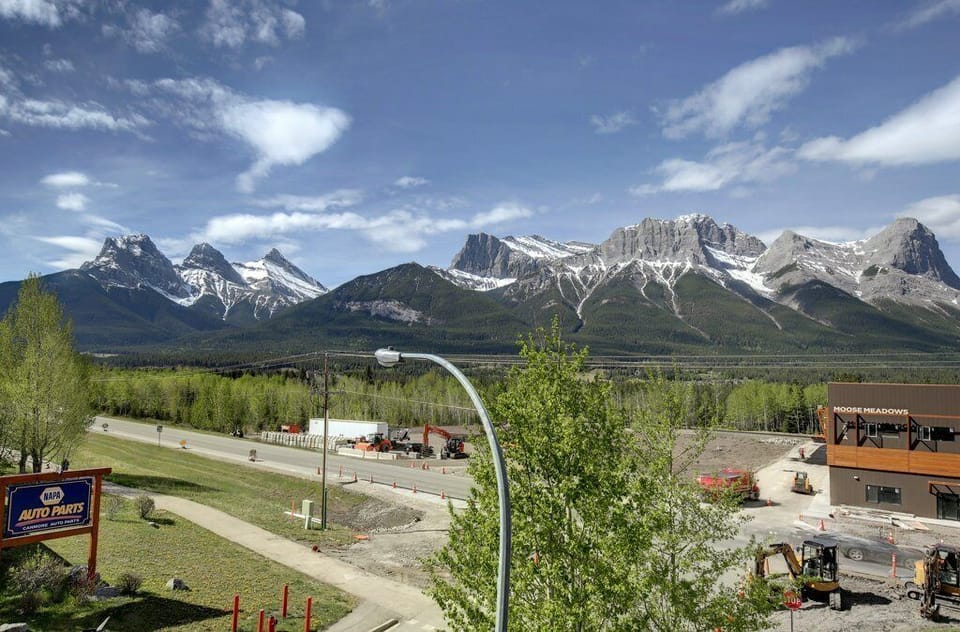 Stoneridge 303 managed Exclusively by Rockies Rentals