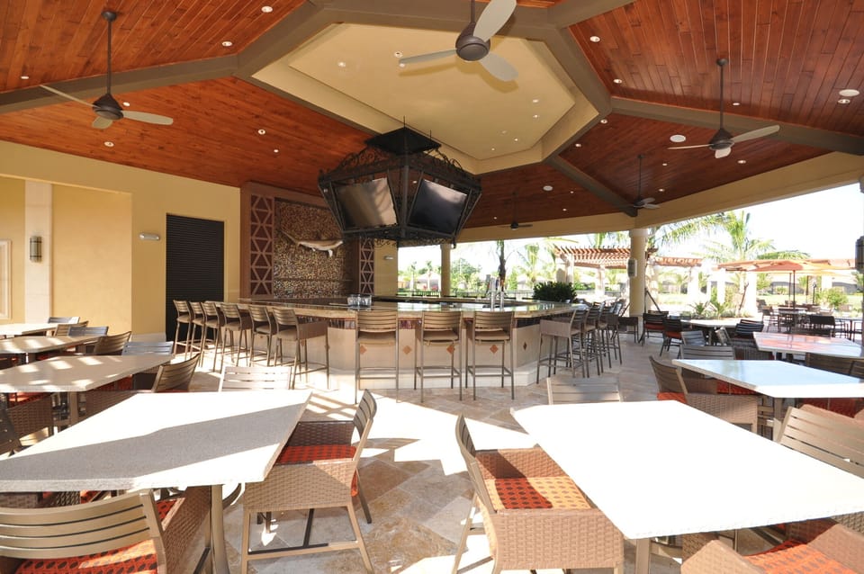Bar with Dining at Main Pool