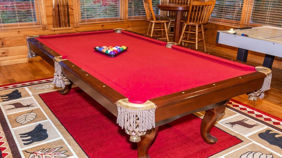 Game room Upstairs