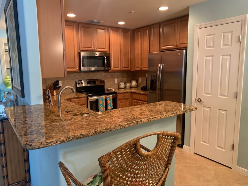 Full Kitchen with UItensils