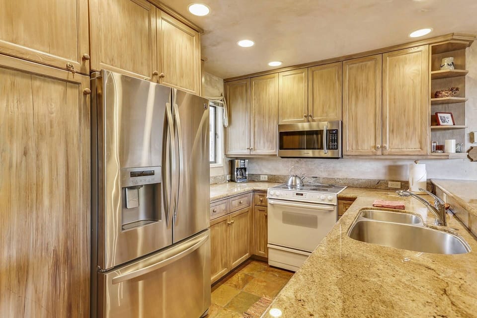 From morning coffee to gourmet dinners, our kitchen has everything you need.