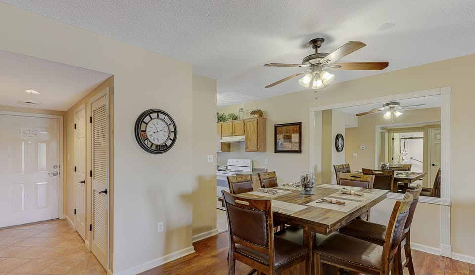 Dinner Time! - Enjoy a meal with your crew! Lots of bonding time will be had at this table.