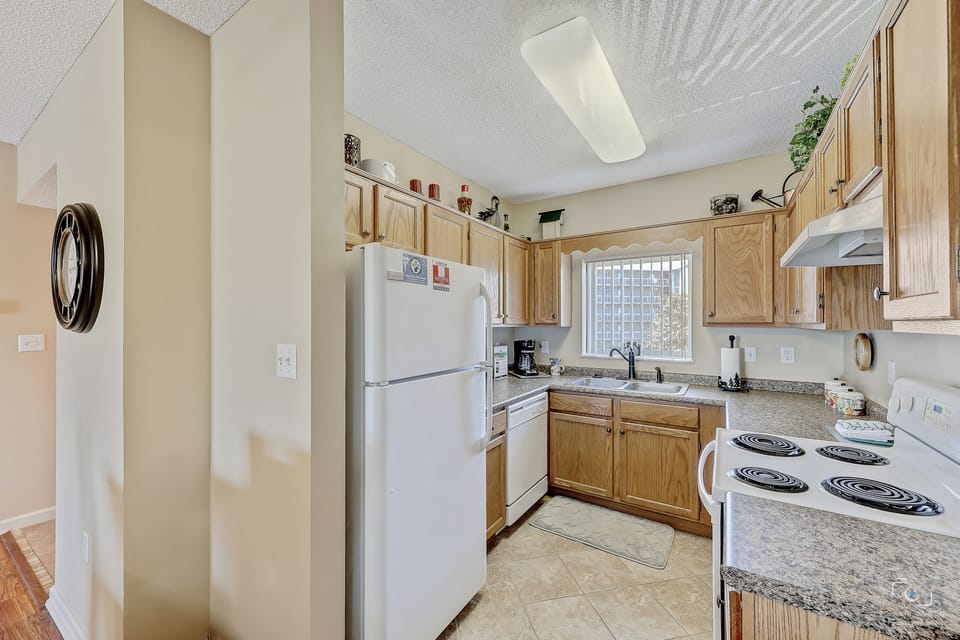 Culinary Delight - When you have a gourmet kitchen, there are no limits to the meals you can prepare for your vacationing family and friends.