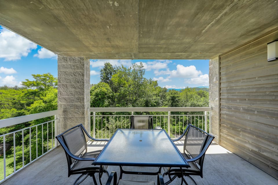 Balcony Dining - Seating for Four