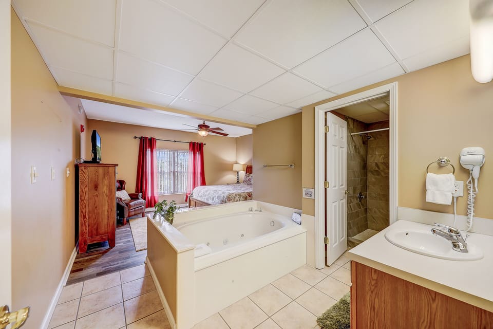 Spacious and Welcoming Layout in the Primary Bedroom/Bathroom