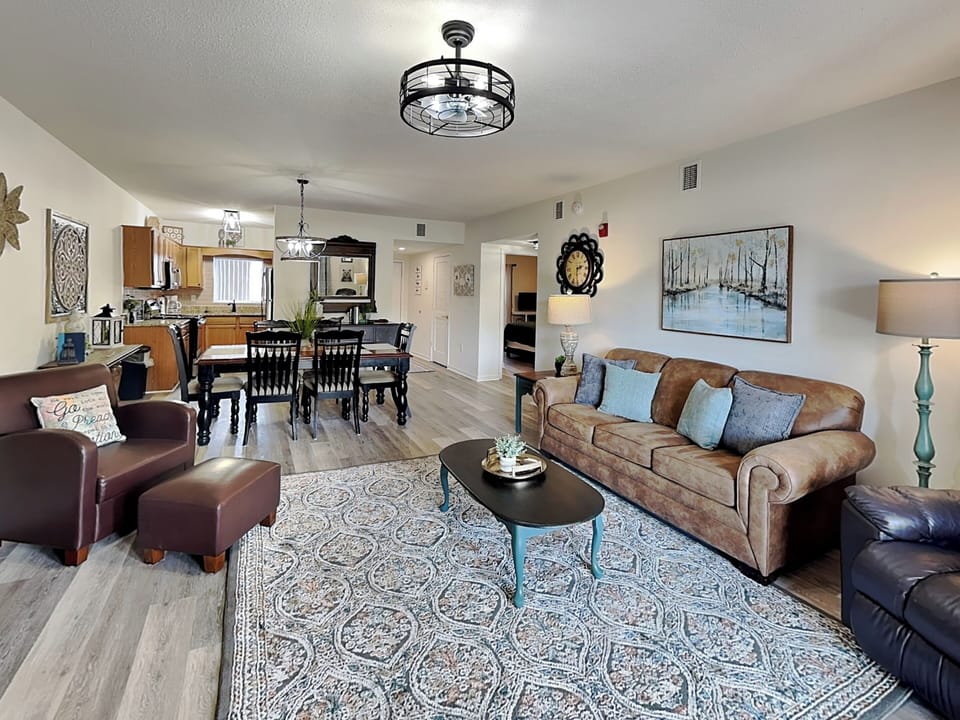 Living Area w. Sleeper Sofa