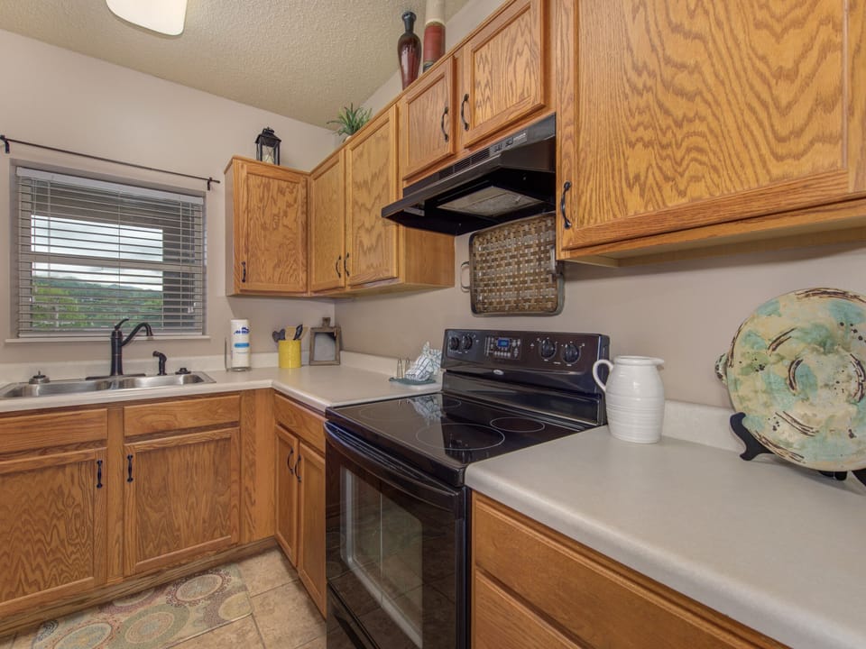 Full Kitchen