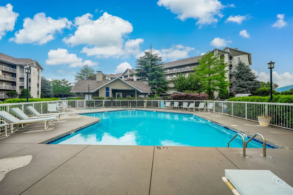 Whispering Pines Community Pool