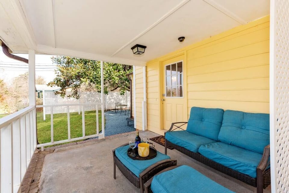 Suite B front Porch area
