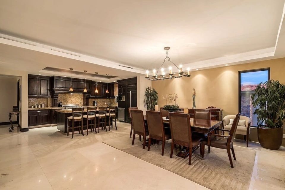kitchen/ dining room