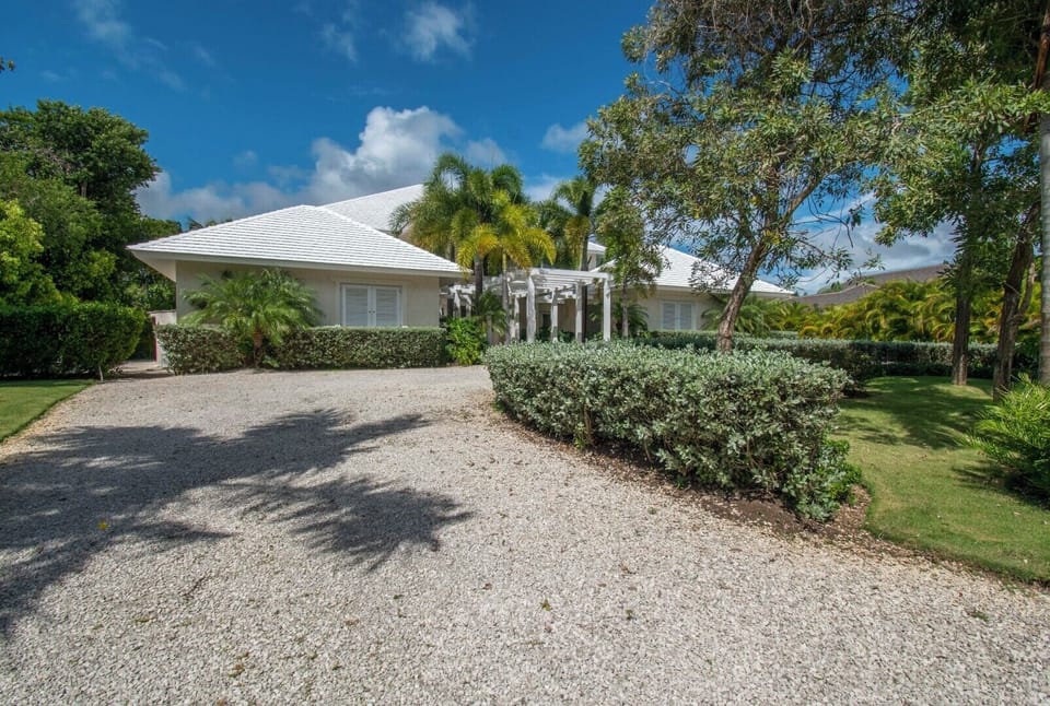 Hacienda A21- Golf-front villa with large spaces situated in luxury beach resort (727)