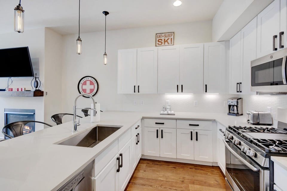Large kitchen area
