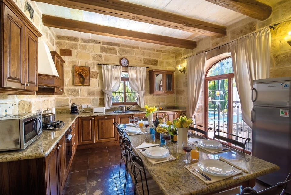 Chateau Kitchen 2