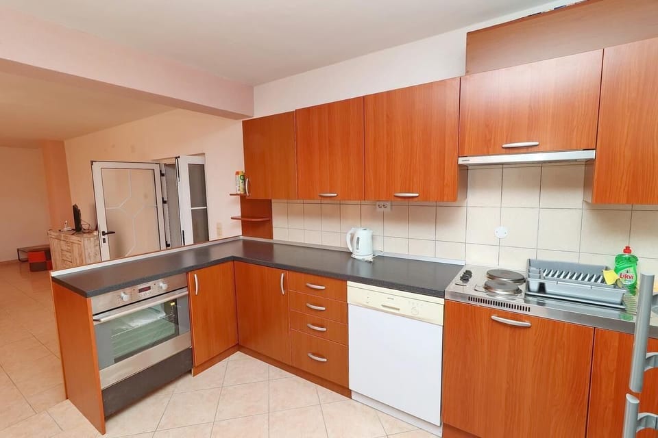 Kitchen area