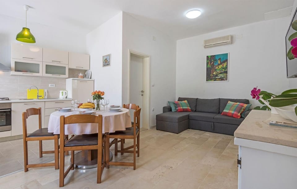 Kitchen area