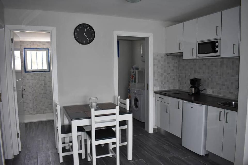 Kitchen area. kitchen area