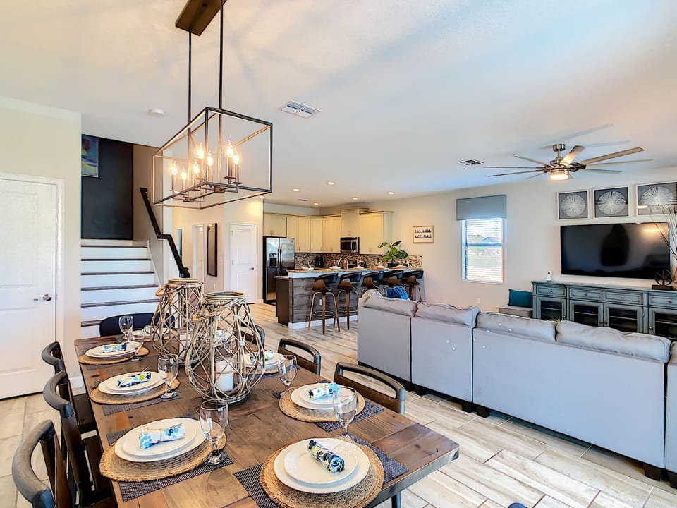 Open Floor Plan - Dining Room, Living Room & Kitchen
