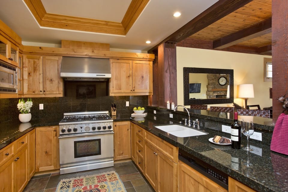 Fully equipped kitchen