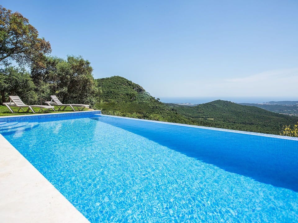 Water, Sky, Property, Blue, Plant, Azure, Swimming Pool, Natural Landscape, Rectangle