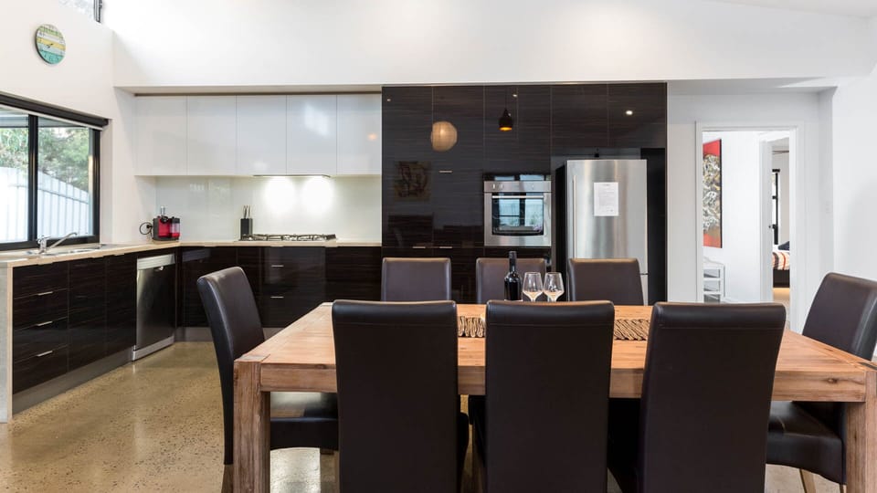 Great Ness - Dining Room/Kitchen