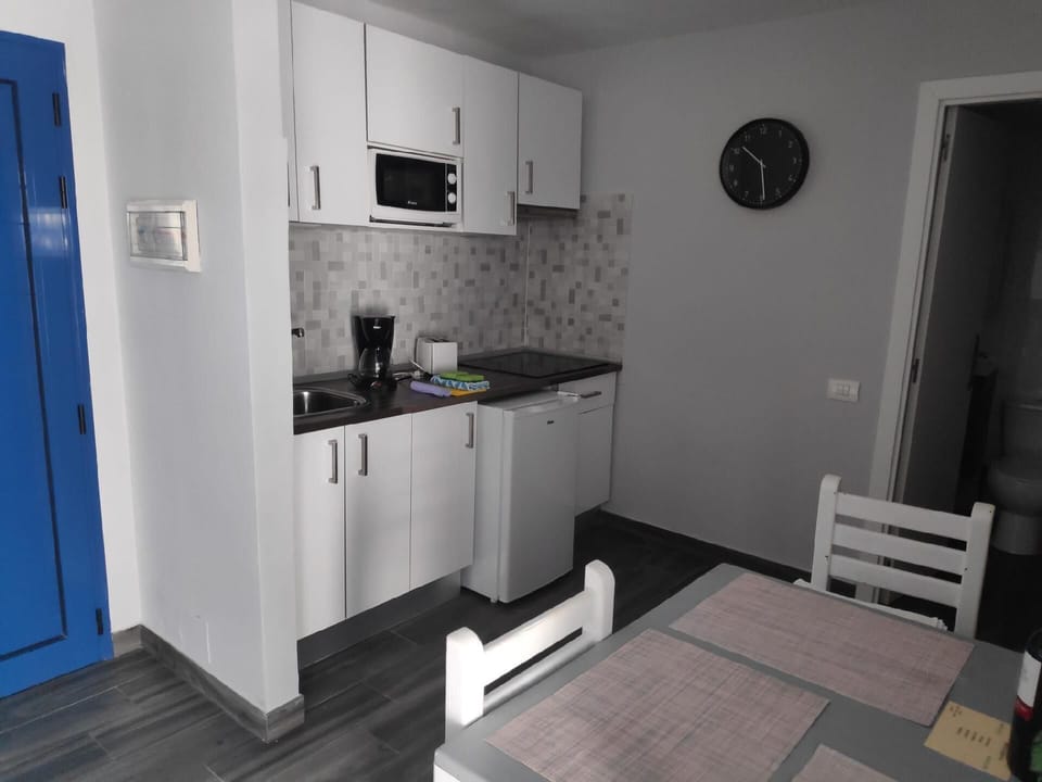 Dining area. kitchen area