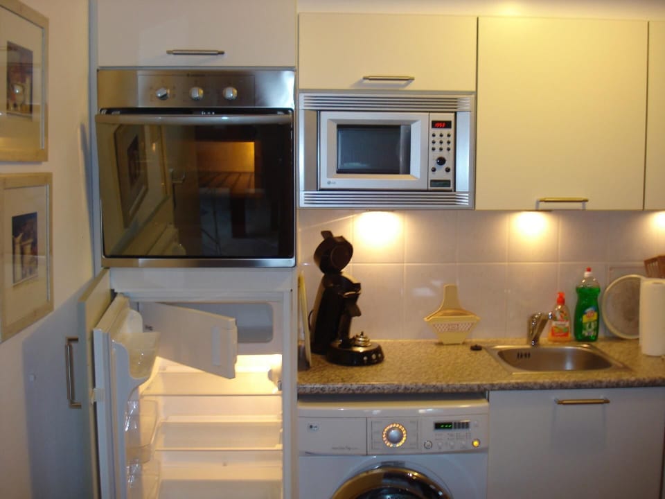 Kitchen area