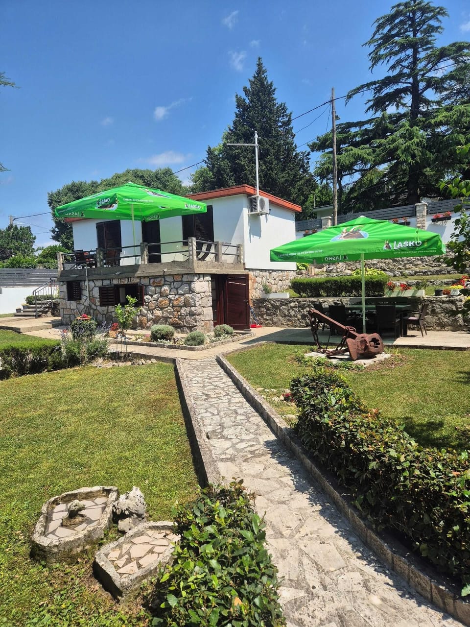 Area that directly surrounds the property