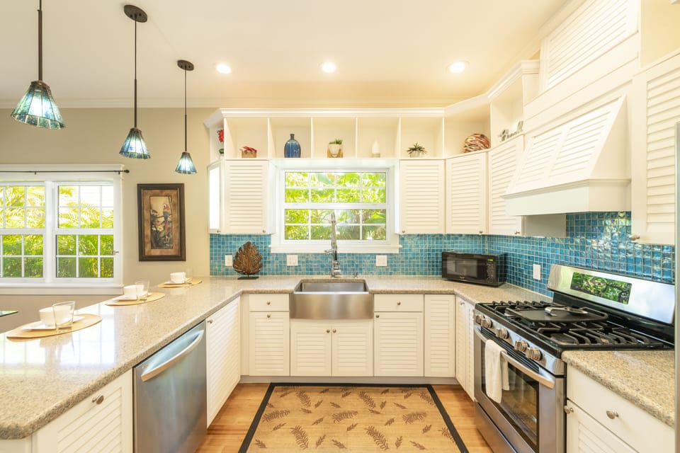 Well Appointed Kitchen, Turn Key Ready! 