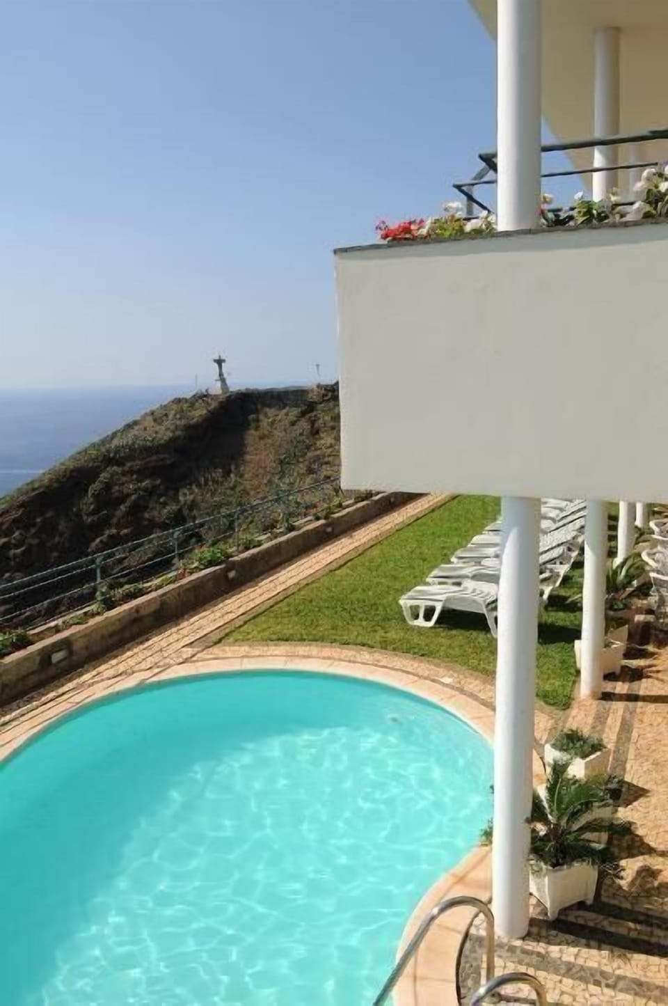 private swimming pool