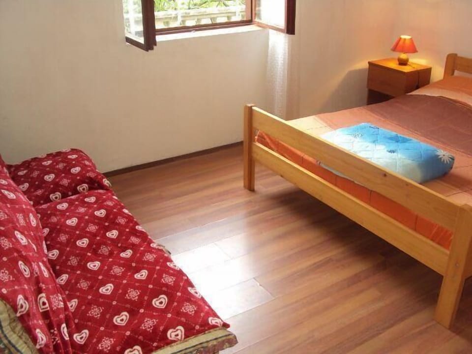 Sleeping area. bedroom 1