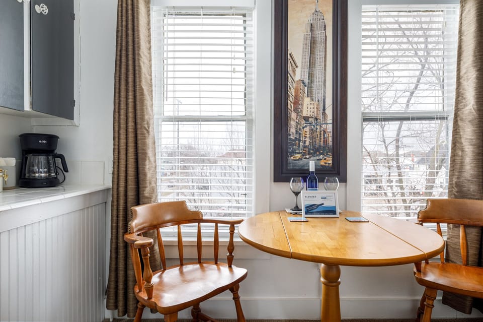 "It was a clean, affordable room."
-Amy, March 2021