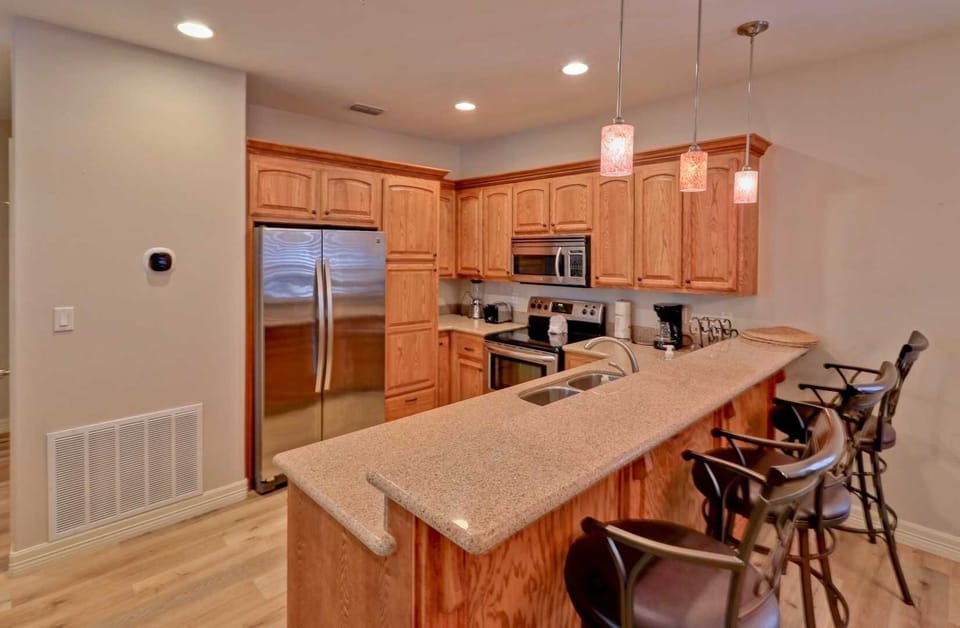 Chair, Furniture, Indoors, Room, Hardwood