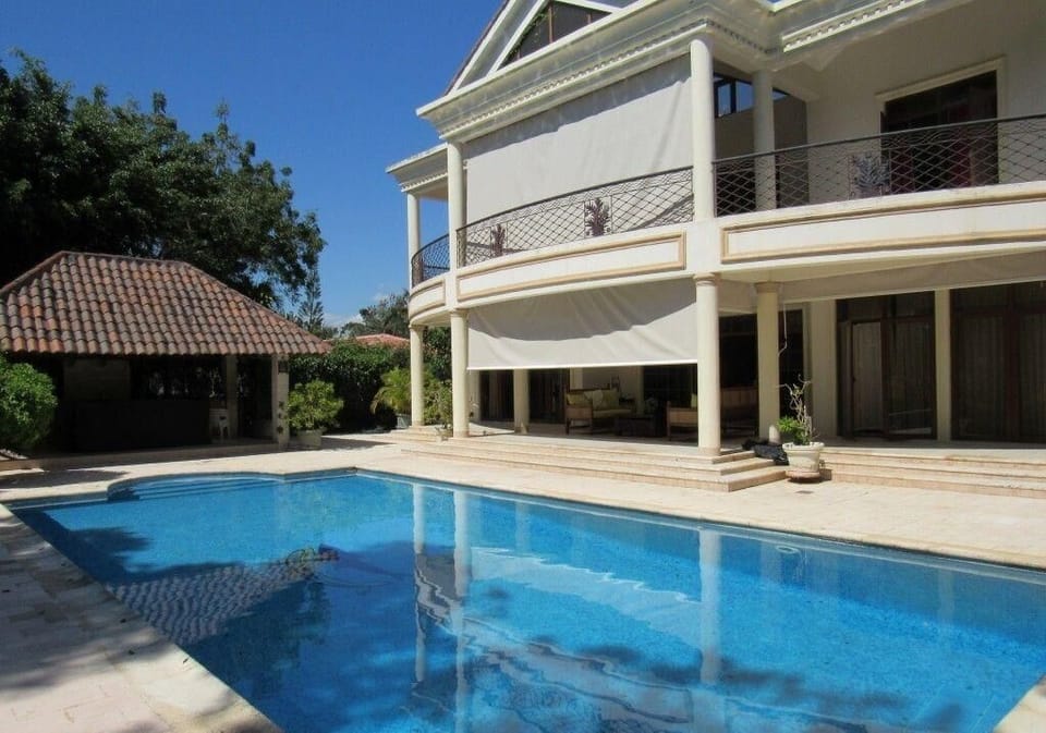 Pool. pool  area 15x6m