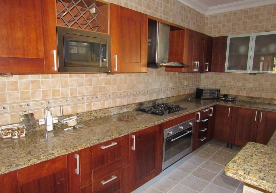Kitchen area. large kitchen fully equipted
