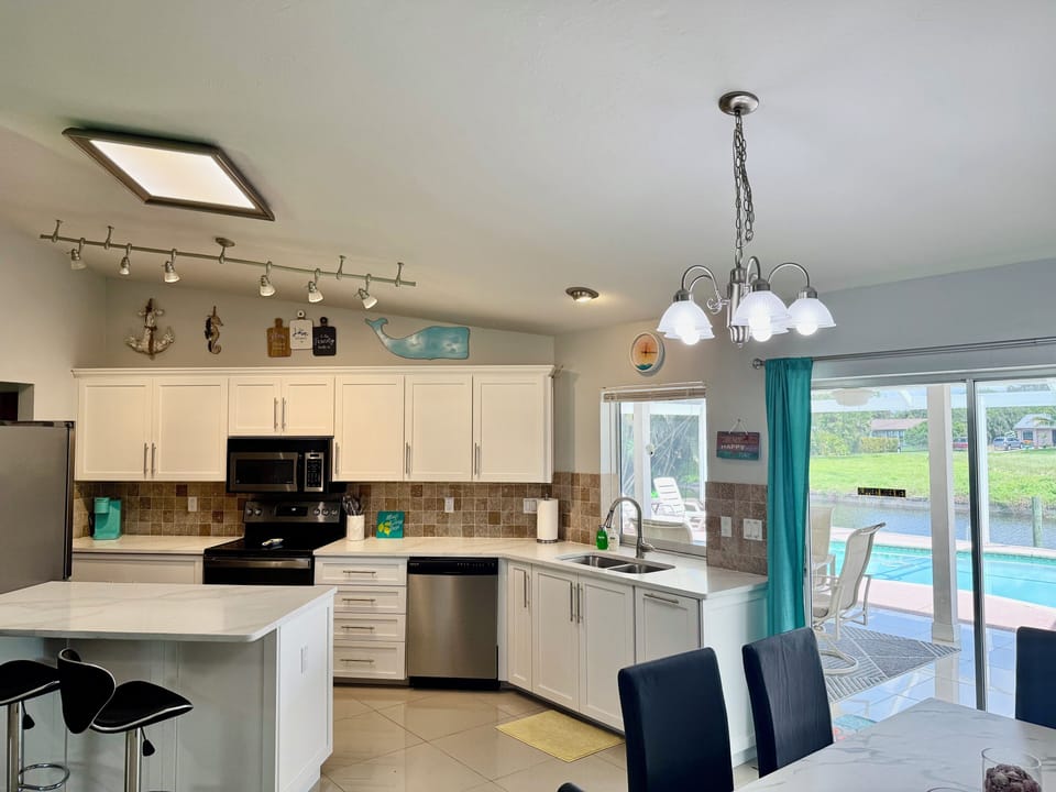 New Updated Kitchen! Open living area