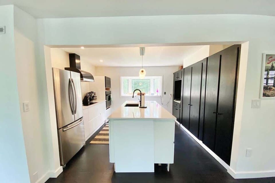 Generous-sized kitchen