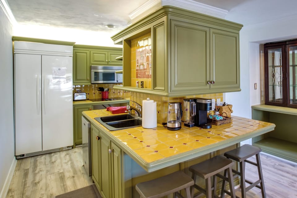 Kitchen | Cooking Basics | Island Seating