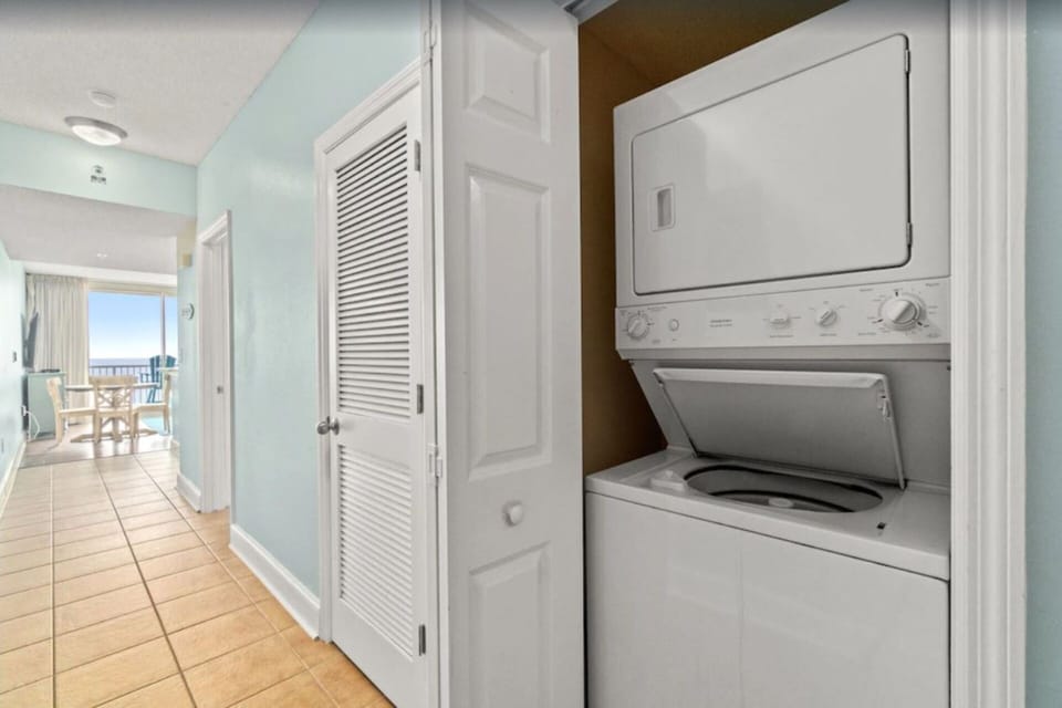 Washer & Dryer