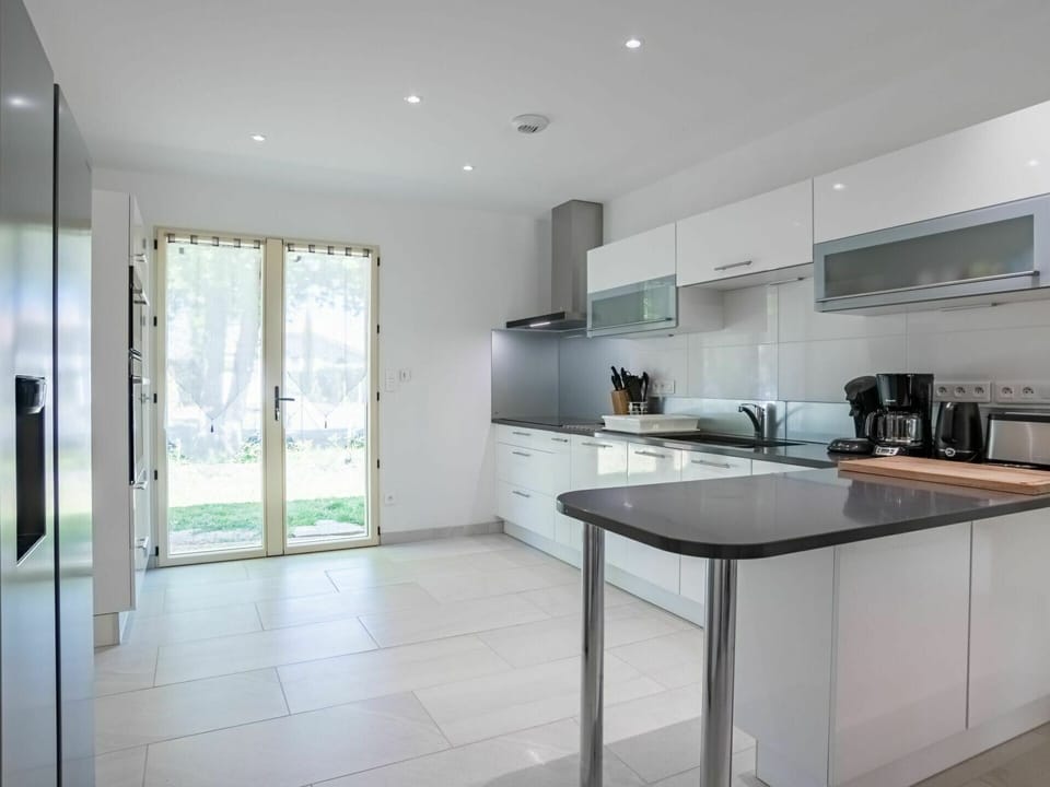 Cabinetry, Countertop, Kitchen Stove, Kitchen Appliance, Building, Sink, Kitchen, Window, Interior Design, Flooring