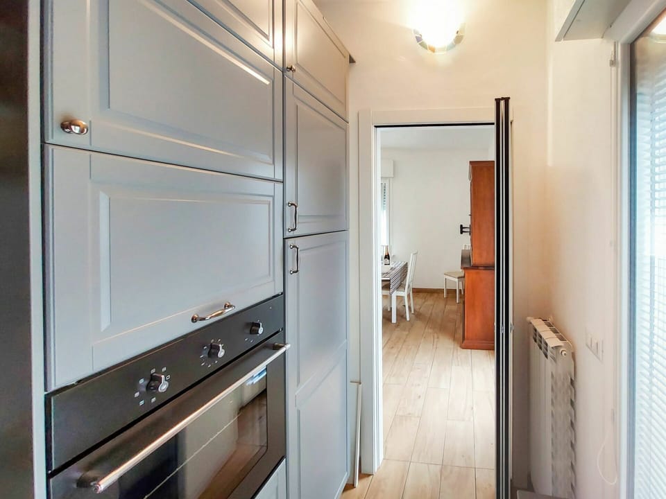 Cabinetry, Building, Drawer, Kitchen Appliance, Wood, Door, Flooring, Floor